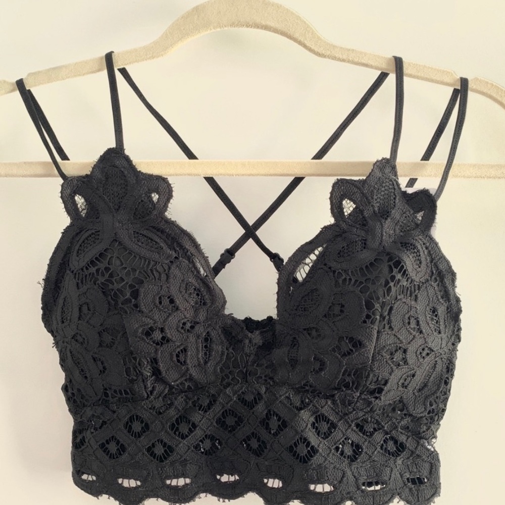 Anemone crochet lace bralette in black